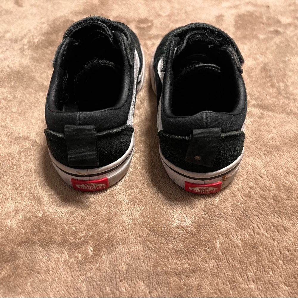 Size 7 black vans